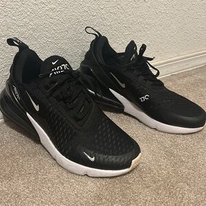 Nike Air Max 270 - Women's size 8